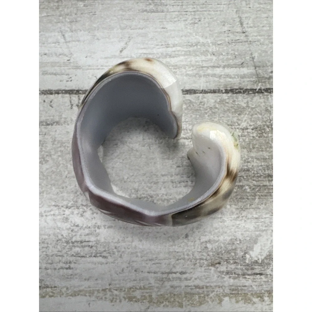 Vintage Hand Carved Cowrie Shell Napkin Rings Set of 6 Floral Etched Coastal